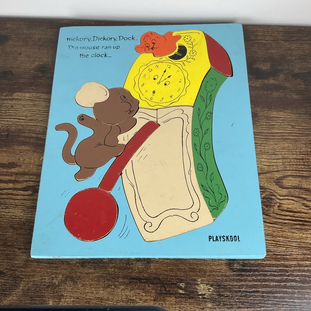 Vintage Playskool Hickory Dickory Dock Nursery Rhyme Wooden Puzzle Tray 6 44B